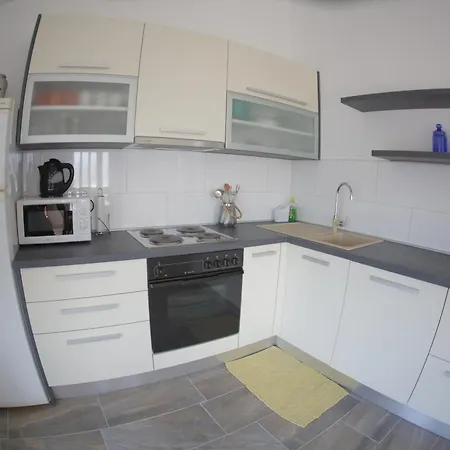 Ugljan Sea View Two-bedroom Apartment