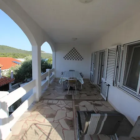 Ugljan Sea View Two-bedroom Apartment *